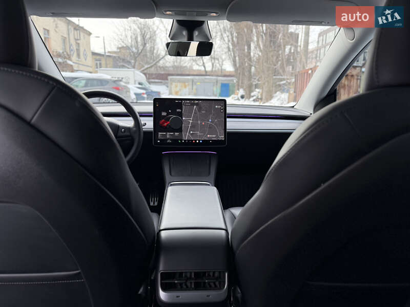 Позашляховик / Кросовер Tesla Model Y 2021 в Києві фото 22 Позашляховик / Кросовер Tesla Model Y 2021 в Києві