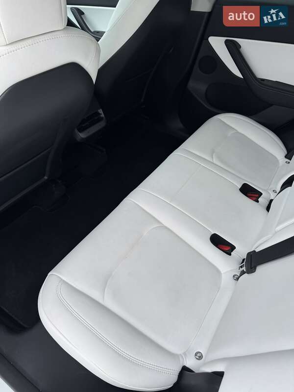 Внедорожник / Кроссовер Tesla Model Y 2022 в Хмельницком фото 19 Внедорожник / Кроссовер Tesla Model Y 2022 в Хмельницком