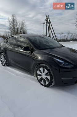 Внедорожник / Кроссовер Tesla Model Y 2023 в Киеве