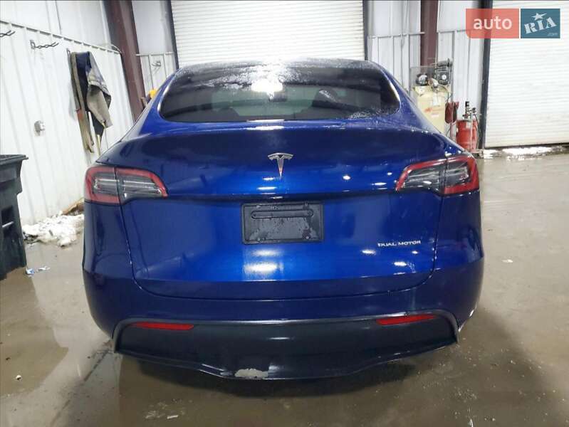 Внедорожник / Кроссовер Tesla Model Y 2023 в Львове