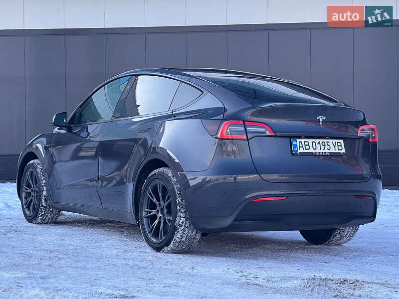 Внедорожник / Кроссовер Tesla Model Y 2025 в Киеве