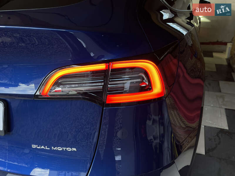 Позашляховик / Кросовер Tesla Model Y 2023 в Львові фото 9 Позашляховик / Кросовер Tesla Model Y 2023 в Львові