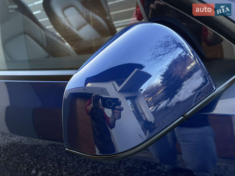 Позашляховик / Кросовер Tesla Model Y 2023 в Львові фото 25 Позашляховик / Кросовер Tesla Model Y 2023 в Львові