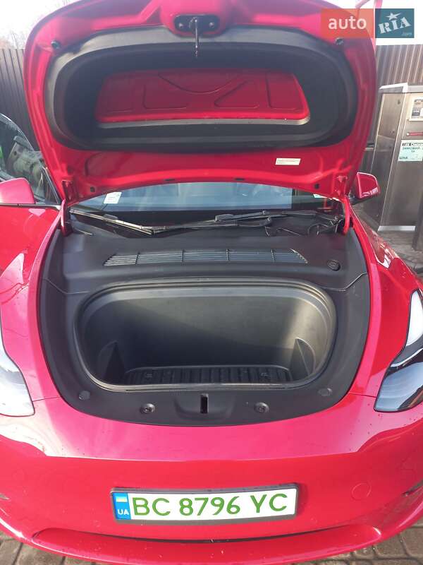 Позашляховик / Кросовер Tesla Model Y 2022 в Яворові