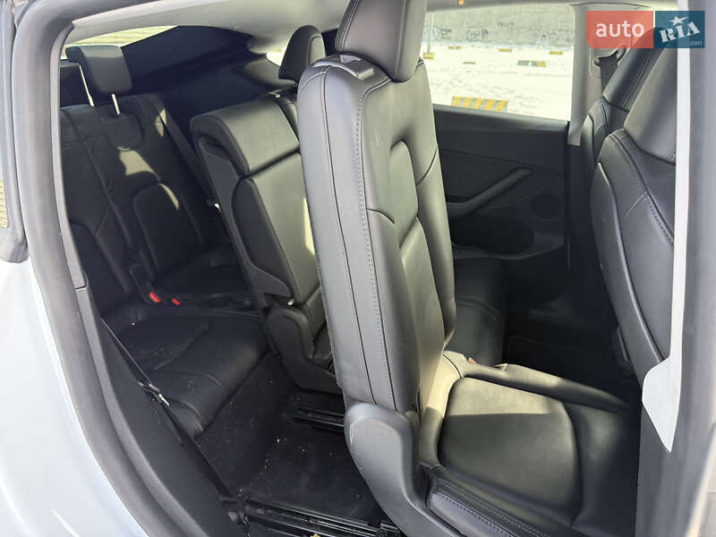 Позашляховик / Кросовер Tesla Model Y 2023 в Львові