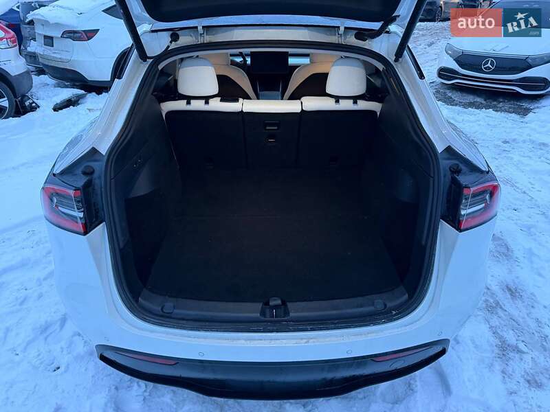 Позашляховик / Кросовер Tesla Model Y 2020 в Луцьку