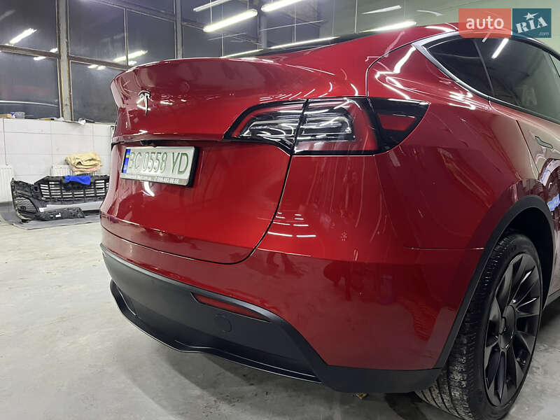 Внедорожник / Кроссовер Tesla Model Y 2023 в Львове