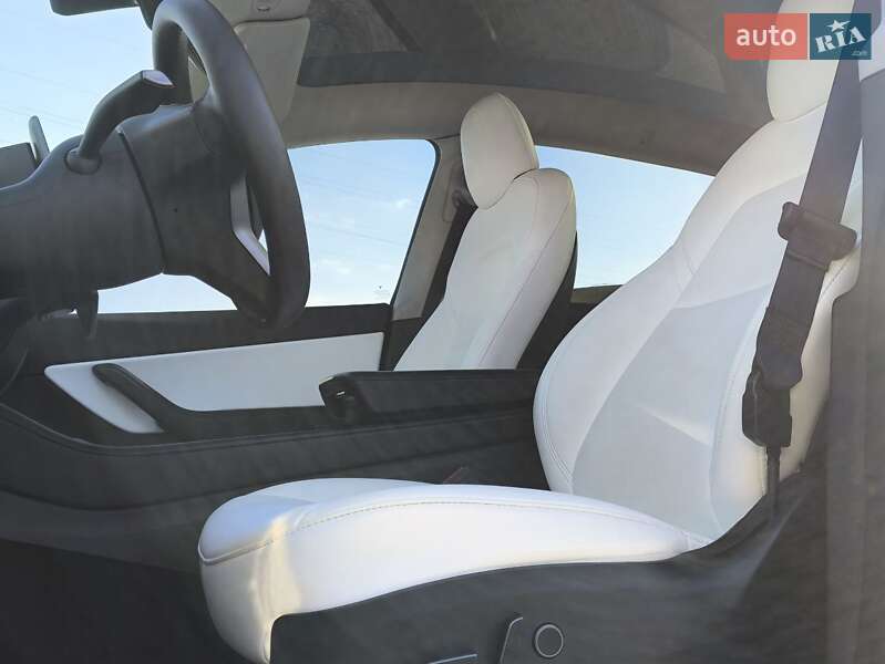 Внедорожник / Кроссовер Tesla Model Y 2022 в Киеве фото 14 Внедорожник / Кроссовер Tesla Model Y 2022 в Киеве