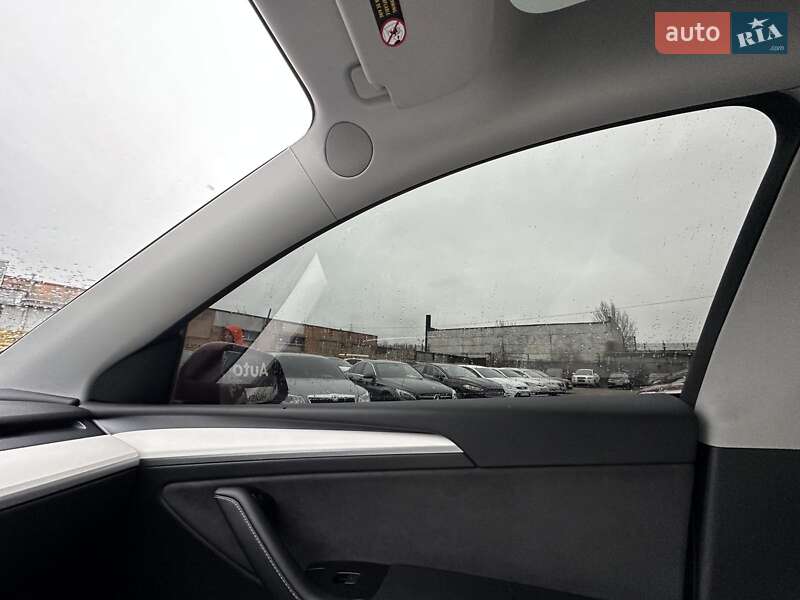 Позашляховик / Кросовер Tesla Model Y 2023 в Запоріжжі фото 29 Позашляховик / Кросовер Tesla Model Y 2023 в Запоріжжі