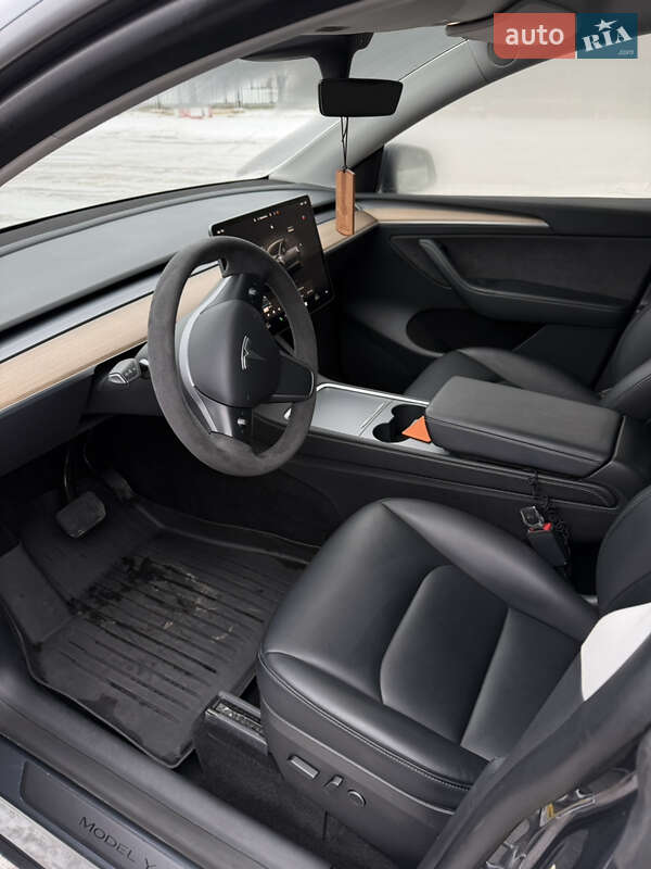 Позашляховик / Кросовер Tesla Model Y 2022 в Харкові