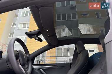 Внедорожник / Кроссовер Tesla Model Y 2024 в Киеве