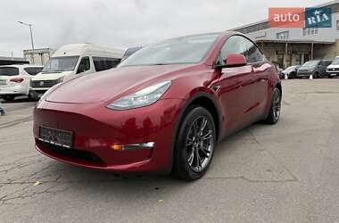 Внедорожник / Кроссовер Tesla Model Y 2024 в Киеве