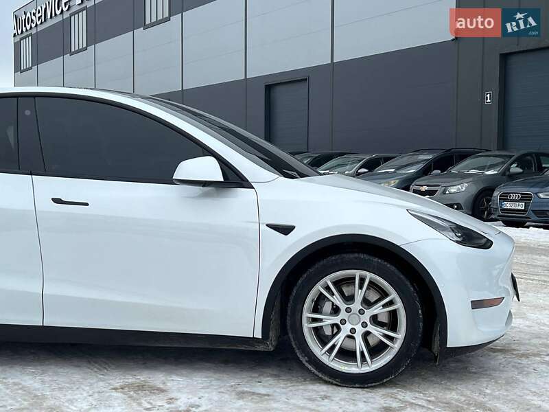 Позашляховик / Кросовер Tesla Model Y 2020 в Львові