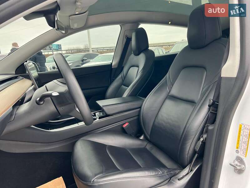 Позашляховик / Кросовер Tesla Model Y 2020 в Львові