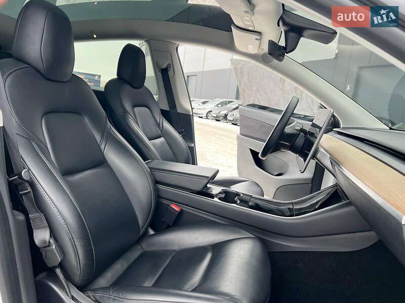 Позашляховик / Кросовер Tesla Model Y 2020 в Львові