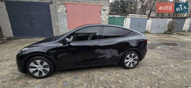 Позашляховик / Кросовер Tesla Model Y 2023 в Дніпрі фото 13 Позашляховик / Кросовер Tesla Model Y 2023 в Дніпрі