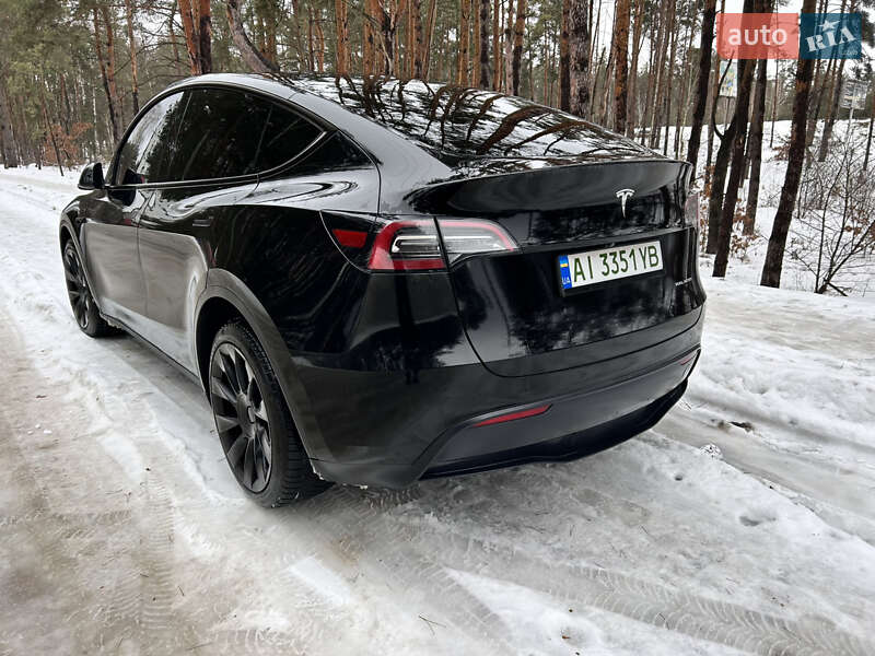 Внедорожник / Кроссовер Tesla Model Y 2023 в Киеве