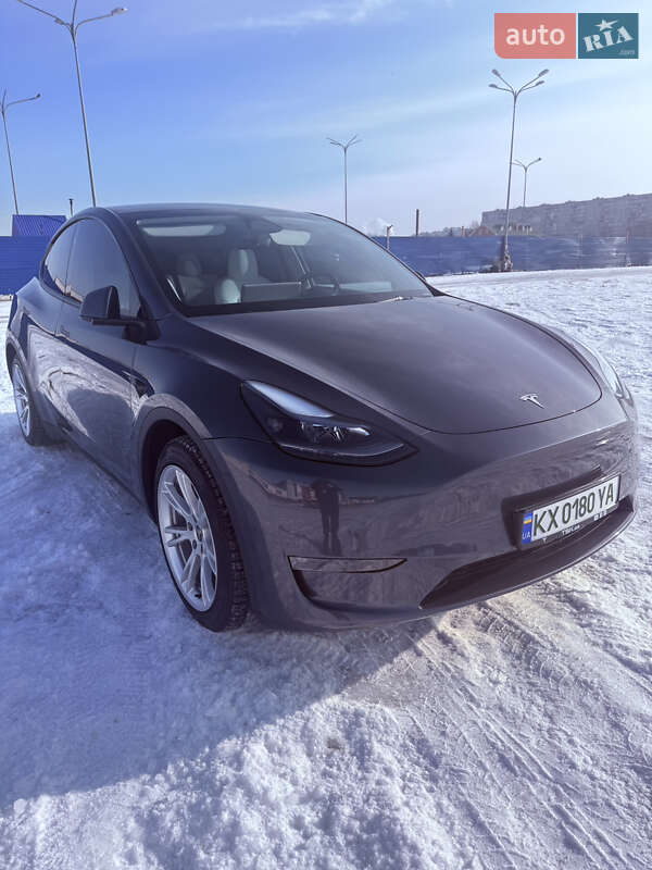 Позашляховик / Кросовер Tesla Model Y 2023 в Харкові