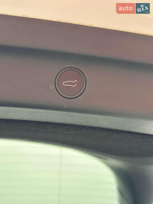 Позашляховик / Кросовер Tesla Model Y 2023 в Софіївській Борщагівці