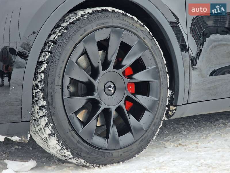 Внедорожник / Кроссовер Tesla Model Y 2022 в Хмельницком