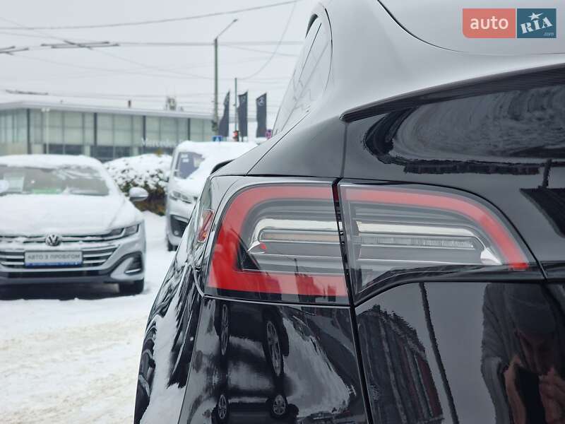 Внедорожник / Кроссовер Tesla Model Y 2022 в Хмельницком