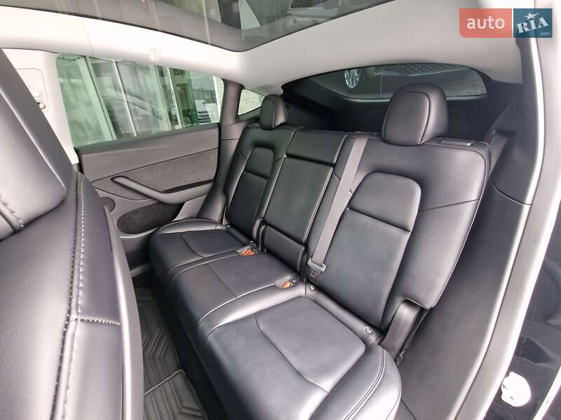 Внедорожник / Кроссовер Tesla Model Y 2022 в Хмельницком