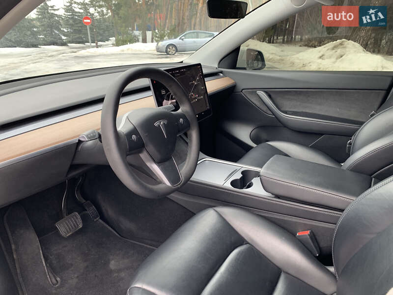 Позашляховик / Кросовер Tesla Model Y 2021 в Києві