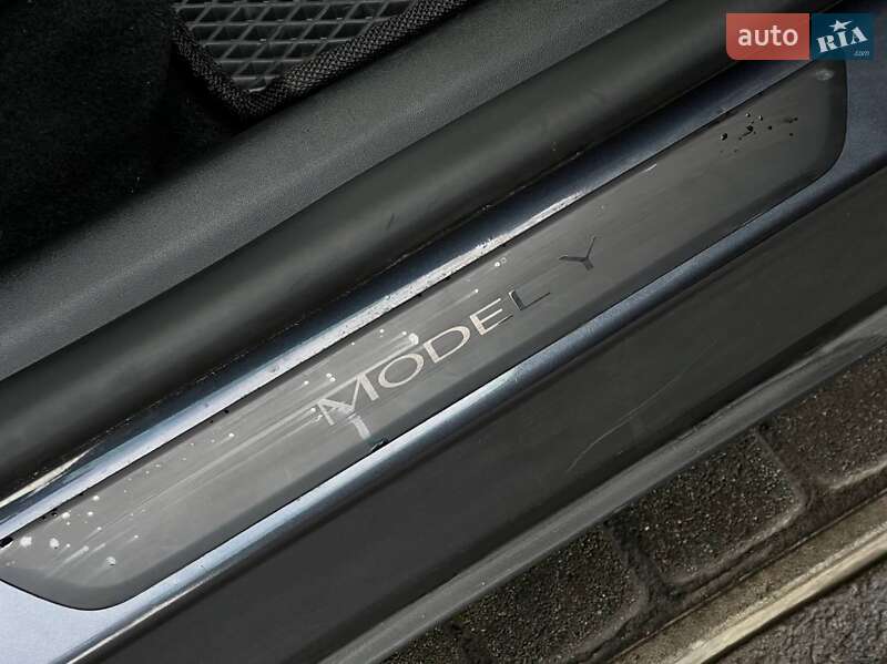 Позашляховик / Кросовер Tesla Model Y 2022 в Івано-Франківську