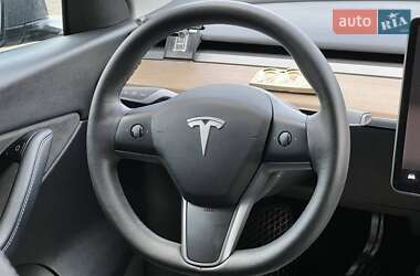 Позашляховик / Кросовер Tesla Model Y 2022 в Івано-Франківську