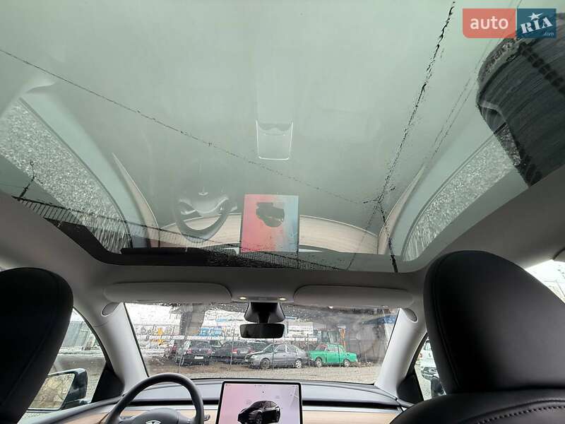 Внедорожник / Кроссовер Tesla Model Y 2024 в Днепре