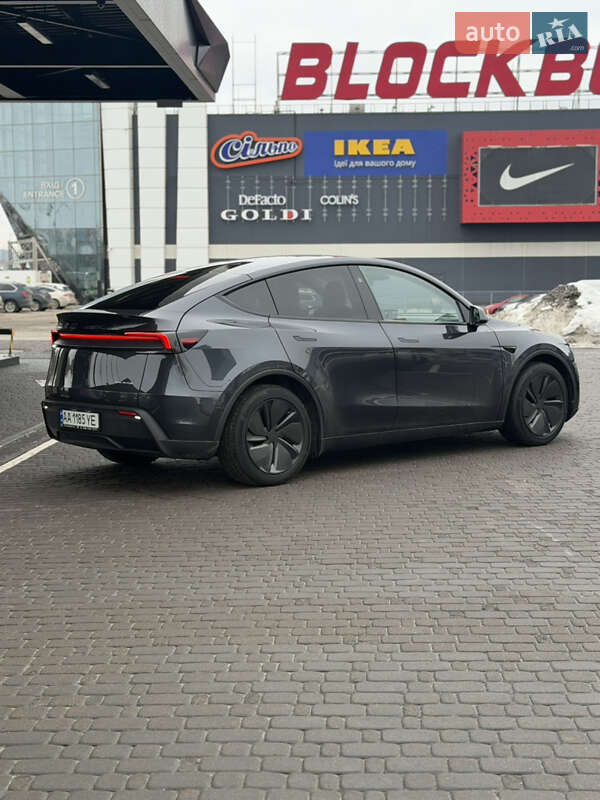 Внедорожник / Кроссовер Tesla Model Y 2025 в Киеве фото 8 Внедорожник / Кроссовер Tesla Model Y 2025 в Киеве