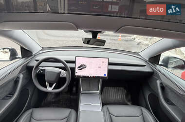 Позашляховик / Кросовер Tesla Model Y 2025 в Києві