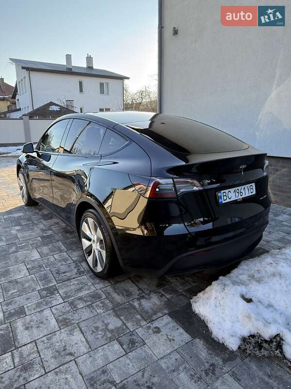 Позашляховик / Кросовер Tesla Model Y 2021 в Львові