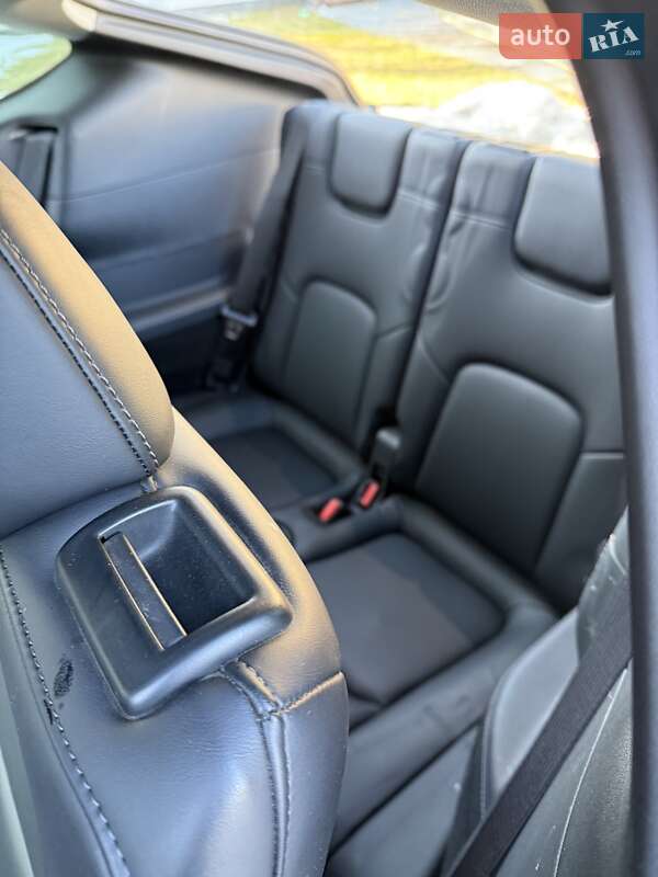 Позашляховик / Кросовер Tesla Model Y 2021 в Львові