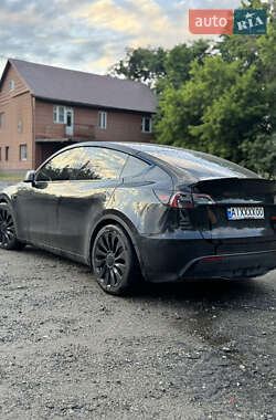 Позашляховик / Кросовер Tesla Model Y 2021 в Бучі