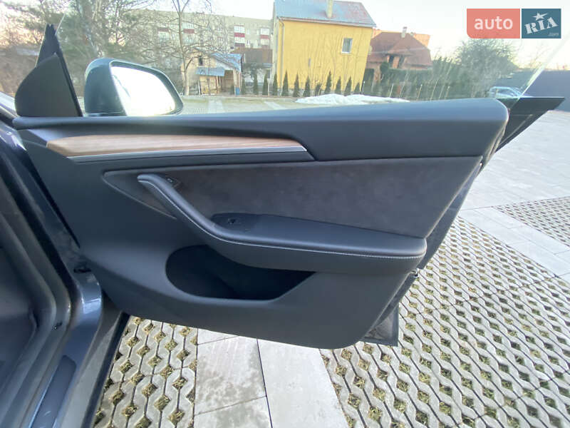 Внедорожник / Кроссовер Tesla Model Y 2023 в Самборе фото 44 Внедорожник / Кроссовер Tesla Model Y 2023 в Самборе