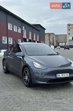 Внедорожник / Кроссовер Tesla Model Y 2020 в Дубно