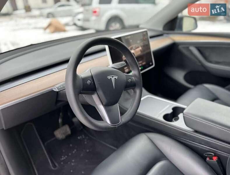Позашляховик / Кросовер Tesla Model Y 2023 в Білій Церкві