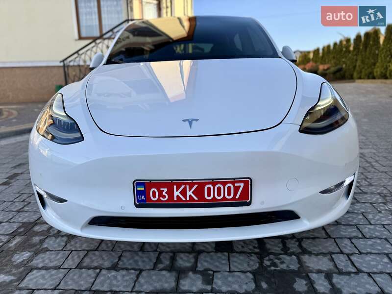 Позашляховик / Кросовер Tesla Model Y 2021 в Дрогобичі