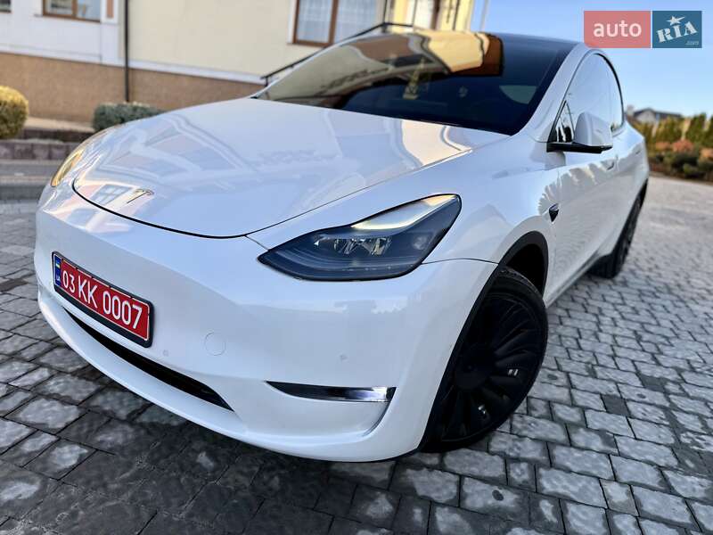 Позашляховик / Кросовер Tesla Model Y 2021 в Дрогобичі