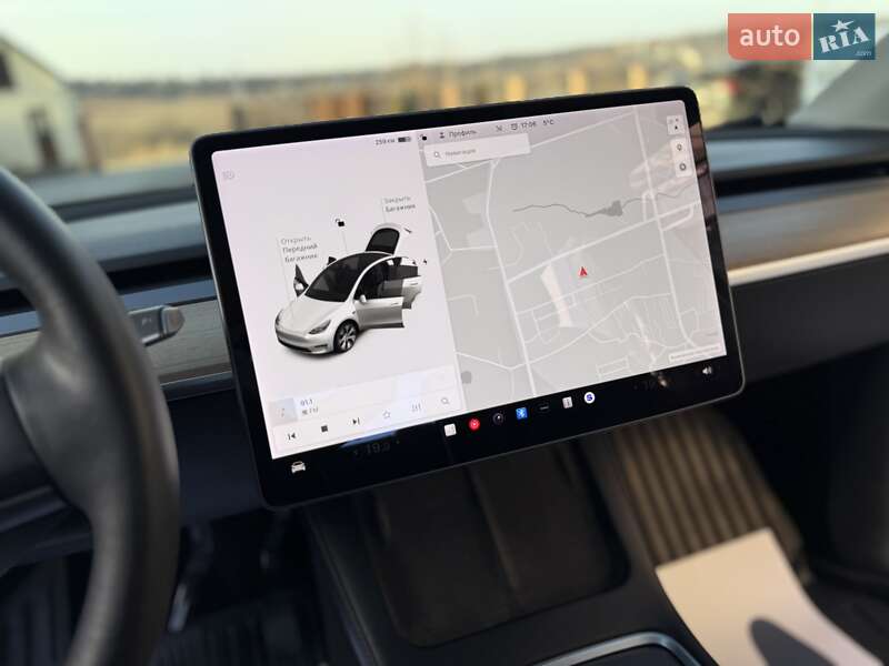 Позашляховик / Кросовер Tesla Model Y 2021 в Дрогобичі