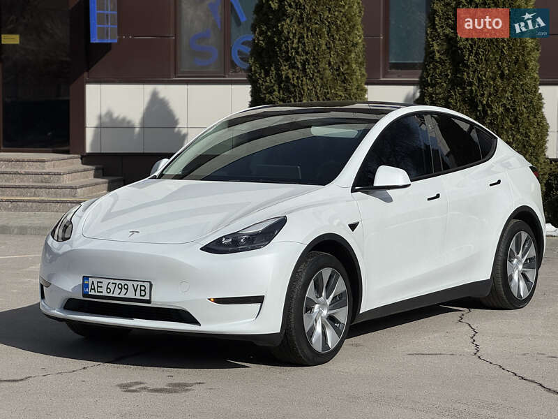 Tesla Model Y 2022