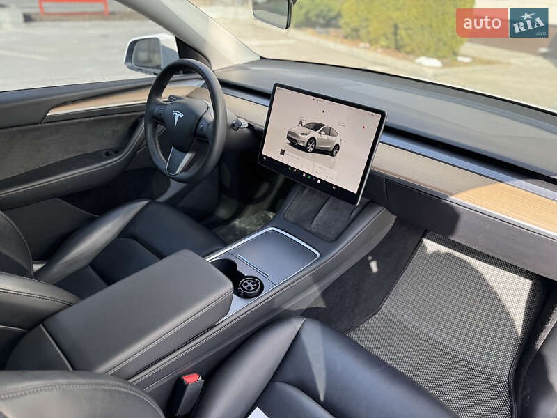 Позашляховик / Кросовер Tesla Model Y 2022 в Дніпрі