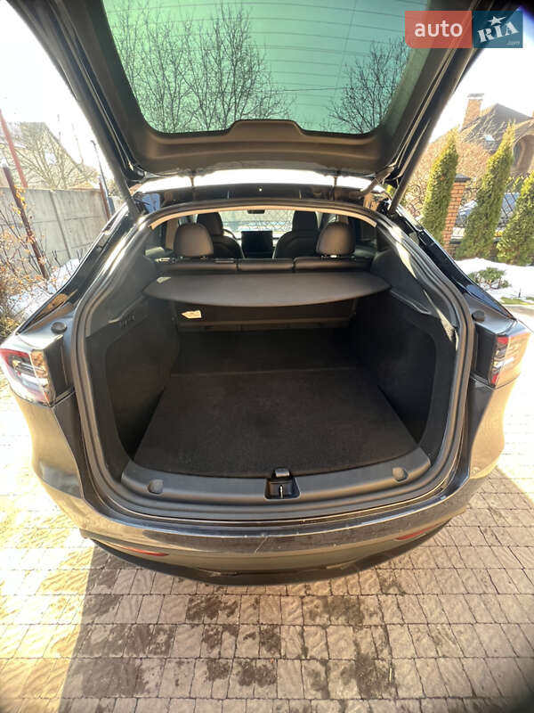 Позашляховик / Кросовер Tesla Model Y 2023 в Луцьку