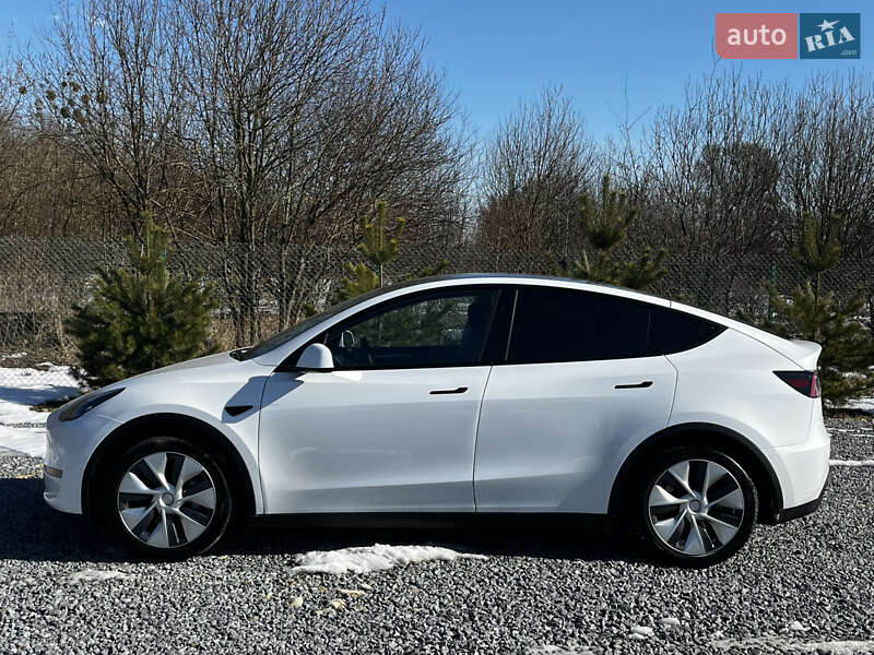 Позашляховик / Кросовер Tesla Model Y 2023 в Львові