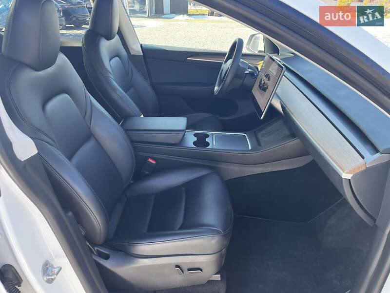 Позашляховик / Кросовер Tesla Model Y 2023 в Львові