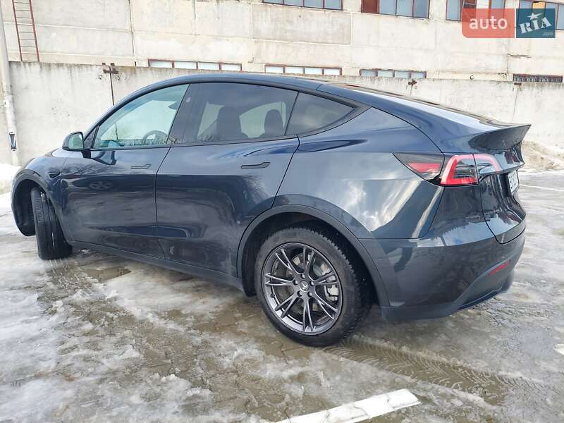 Позашляховик / Кросовер Tesla Model Y 2024 в Тернополі