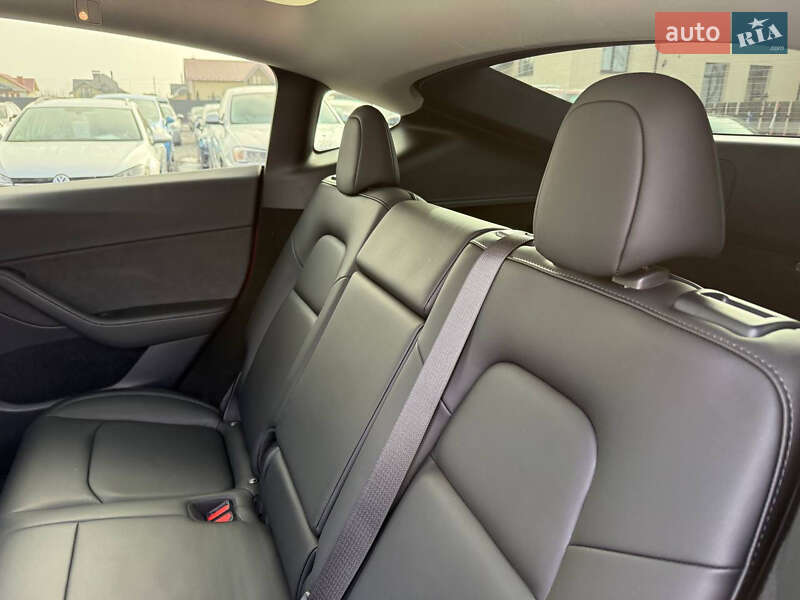 Позашляховик / Кросовер Tesla Model Y 2023 в Стрию