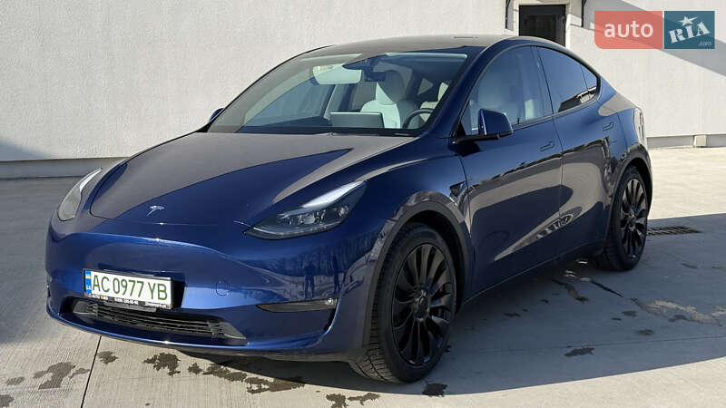 Tesla Model Y 2023