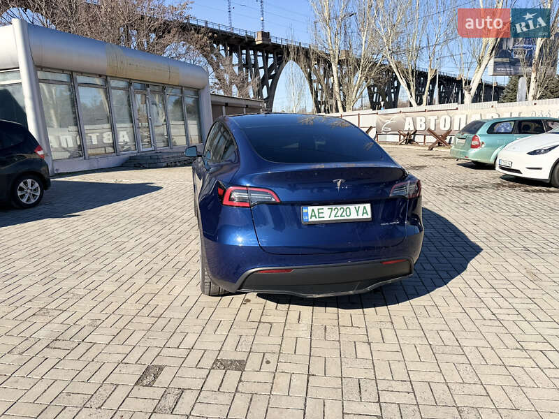 Позашляховик / Кросовер Tesla Model Y 2023 в Дніпрі